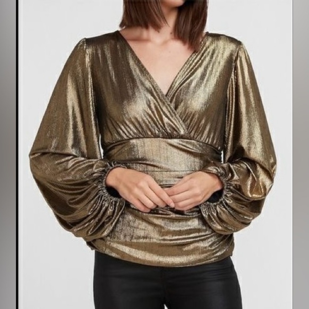 NWT EXPRESS Ribbed Gold Metallic Ruched Top - Picture 3 of 11